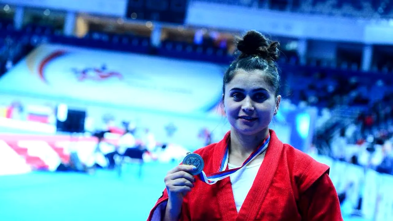 Primele medalii ale României la Jocurile Europene de la Minsk au fost cucerite la sambo. Bronz pentru Daniela Poroineanu (56 kg), Anda Mihaela Vâlvoi (64 kg) și Alina Petronela Păunescu (+80 kg)
