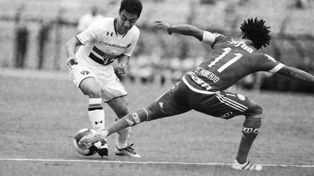 Caz șocant în fotbalul mondial! Un impresar și-a torturat și aproape decapitat jucătorul care a încercat să-i violeze soția: "Orice bărbat ar fi făcut asta"