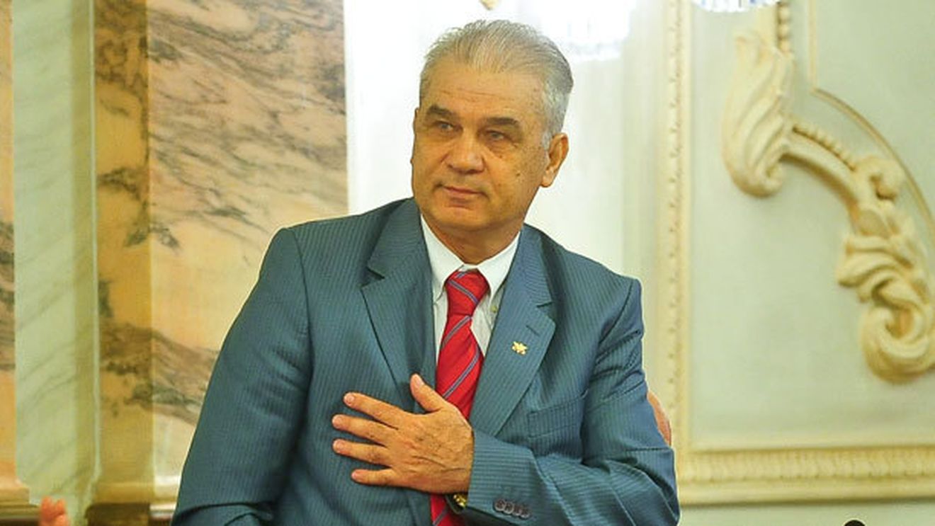 Becali, sfătuit să renunțe la negocierile cu FC Vaslui:** "Porumboiu nu lasă vedetele nici dacă ratează primăvara!"