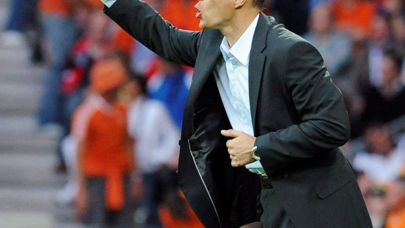 Van Basten: "Vom juca la victorie cu România"