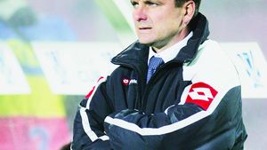 Uhrin are avantaj în întâlnirile cu CFR Cluj!** VEZI cine îl va înlocui pe Alexa în derby