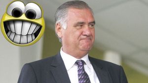 "Antrenorul Stelei ar trebui demis"