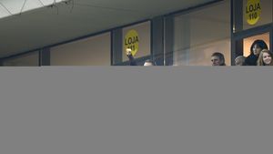 "I-a nimicit pur și simplu, iar pe Abramovich l-a luat de sus!"** Englezii au rămas fără cuvinte. Declarația lui Becali care a ajuns la urechile șefului de la Chelsea: