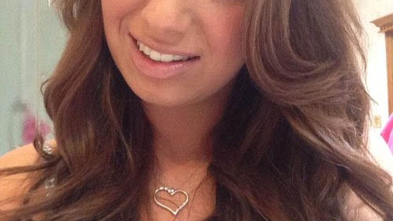 A distrus trei case cu mașina sa de zeci de mii de euro, acum merge la închisoare: "Voi știți cine sunt eu?"