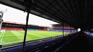 "Aroganță" a rivalilor celor de la Crystal Palace! Ce au publicat într-un ziar local