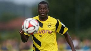 Adrian Ramos a fost amendat deoarece a trimis un prieten la examenul pentru permisul de conducere