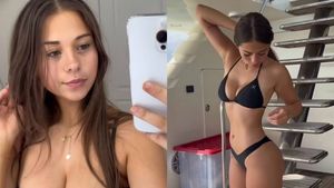 Ireal! Un club de fotbal a postat, pe social media, o poză cu o vedetă de pe un site pentru adulți, alături de un mesaj uluitor: „Eu sau un PS5?”