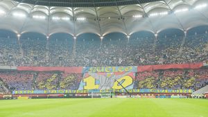 
Stau până în ultima clipă?** Fanii Stelei au cumpărat multe bilete online pentru meciul cu Petrolul, dar la case s-au vândut doar 3000 de tichete
