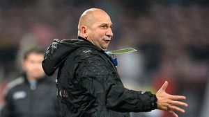 Miriuță se umflă-n pene: "Eu antrenez echipe de locurile 1-3!". Cine e sufletul CFR-ului și ce anunță pentru play-off 