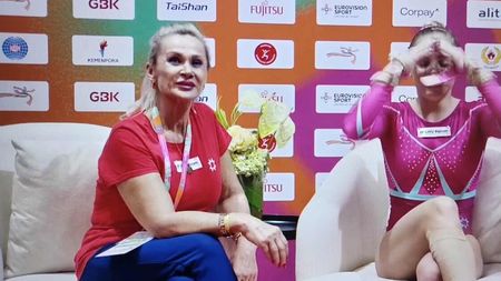 Frustrare uriașă pentru Sabrina Voinea. Gimnasta din România a ratat podiumul mondial la sol, deși a terminat la egalitate cu locul 3: cum s-a făcut departajarea