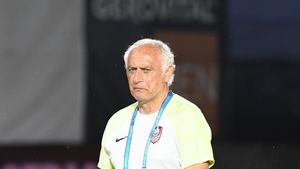 Andrea Mandorlini a cerut noi transferuri după CFR Cluj - Poli Iași 2-0: „Ar trebui să mai vină câțiva jucători”. Italianul este îngrijorat înaintea dublei cu Adana Demirspor: „Sunt multe probleme”