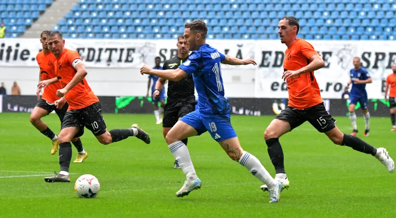 Ghinion pentru fotbalistul în care FCU Craiova își punea mari speranțe. S-a accidentat și va sta ”departe de gazon cel puțin șase luni”! Coincidență stranie: sezonul trecut s-a ”rupt” tot după patru jocuri și tot în octombrie! EXCLUSIV