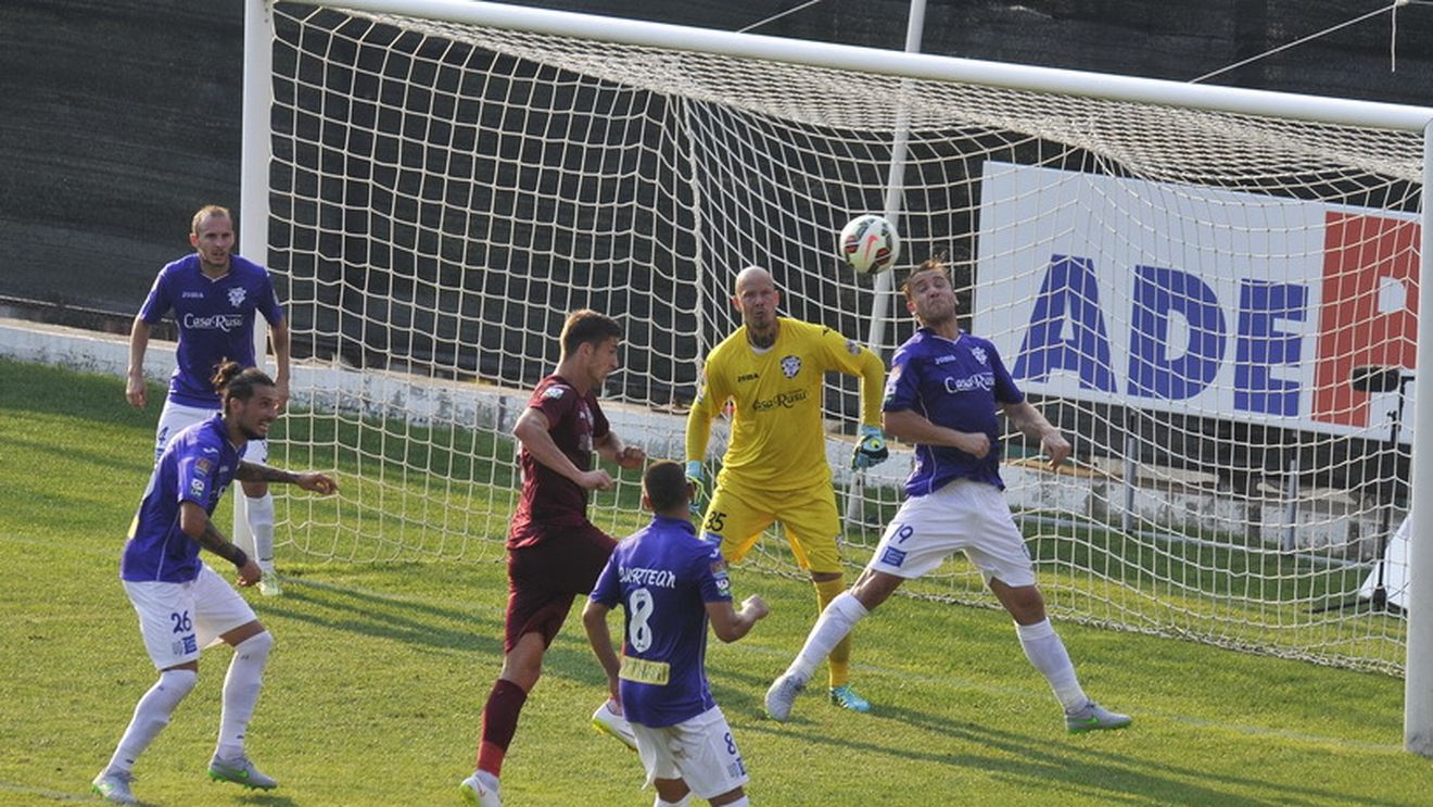 Probleme pentru bănățeni: elevii lui Alexa, la a doua înfrângere. CFR Cluj - ACS Poli Timișoara 1-0