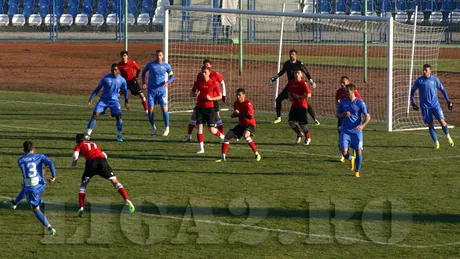 CS U Craiova s-a chinuit să o bată pe FC Caransebeș.** Oltenii au câștigat cu un gol marcat în minutul 90+3