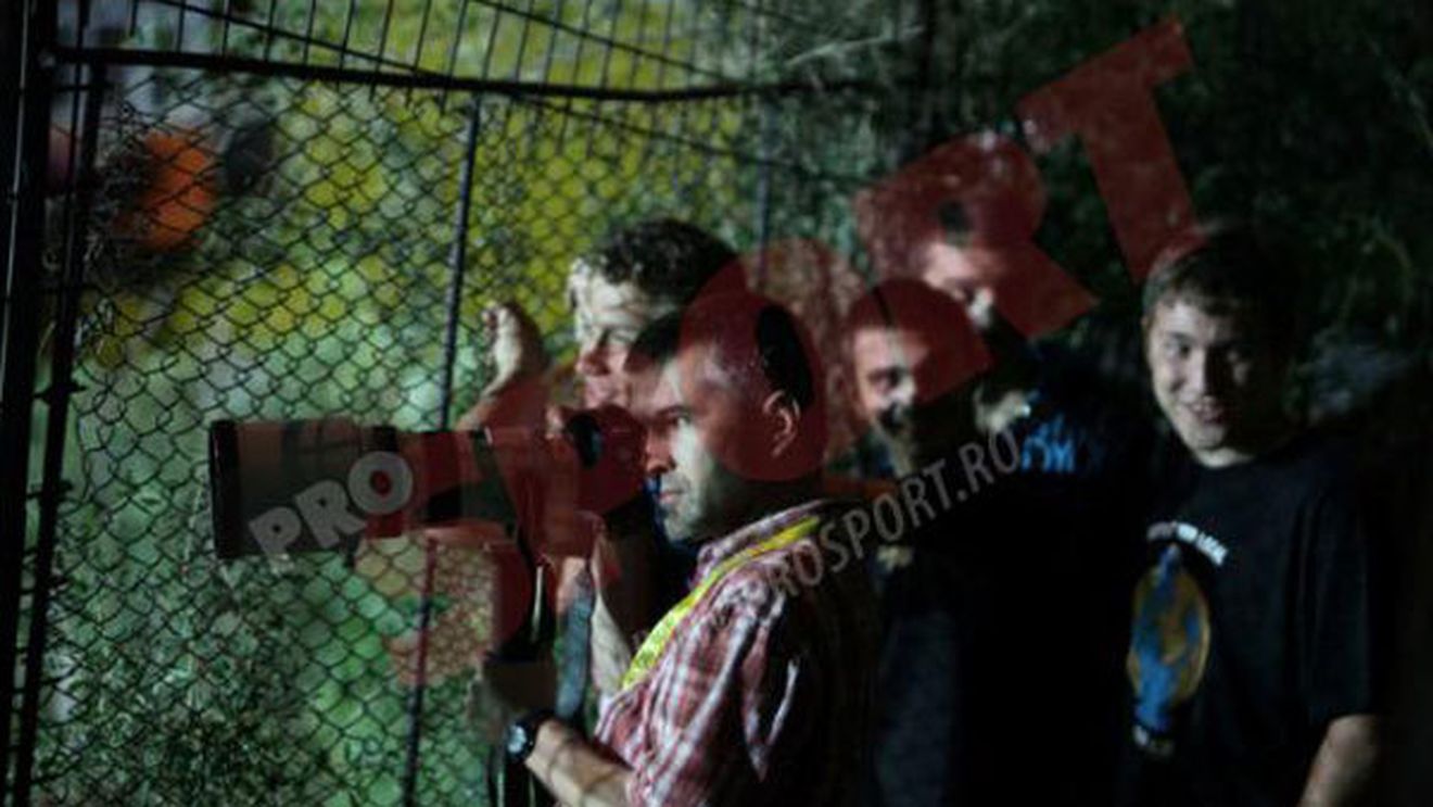 FOTO EXCLUSIV** "Epoca de Aur" n-a apus la Vaslui! Deranjat că scandalul cu Sburlea a ieșit la iveală, Adrian Porumboiu s-a răzbunat pe ziariști în stil comunist