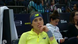 Sorana Cîrstea a luat doar patru puncte la turneul Tie Break Tens! Cum s-au descurcat Serena Williams și Marion Bartoli, revenită în activitate după 5 ani