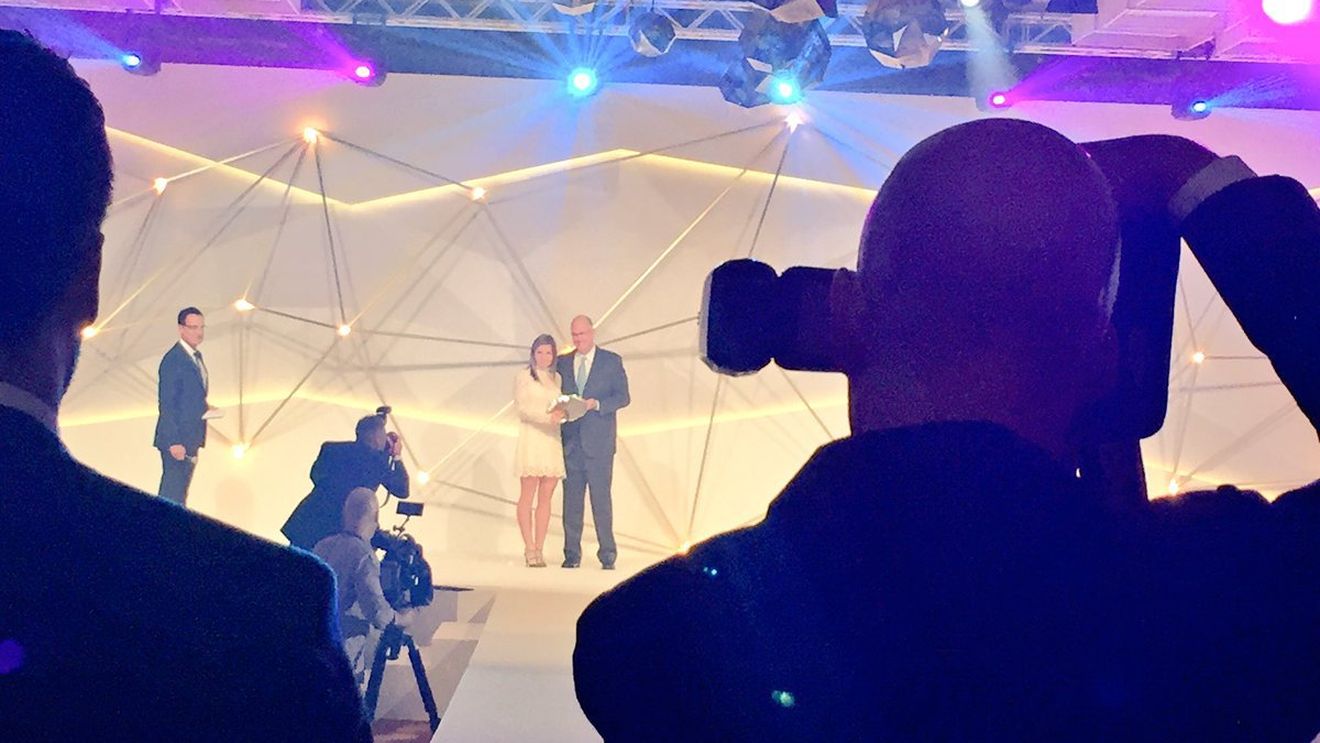 Simona Halep a primit premiul WTA Diamond ACES 2016 pentru promovarea tenisului în lume