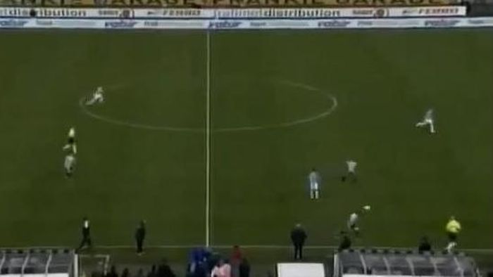 VIDEO Colegii lui Radu Ștefan au "comis-o"!** Au uitat că meciul se termină doar atunci când fluieră arbitrul