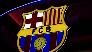 Noul fenomen semnează un contract fabulos cu FC Barcelona, la doar 17 ani! Xavi l-a convins