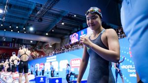 Chinezoaica de 12 ani Zidi Yu a luat medalie la Mondialele din Singapore fără să concureze în finală. Cum a fost posibil