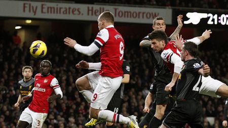 Premier League, etapa 24!** Arsenal - Liverpool 2-2, "tunarii" au revenit de la 0-2 în 2 minute! Reading - Chelsea 2-2, Le Fondre a făcut "dubla" în minutul 94! Vezi toate rezultatele