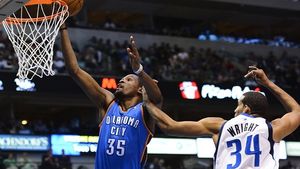 Cu ochii pe primul loc! Thunder a învins-o pe Spurs și a reaprins lupta pentru locul 1 în Vest