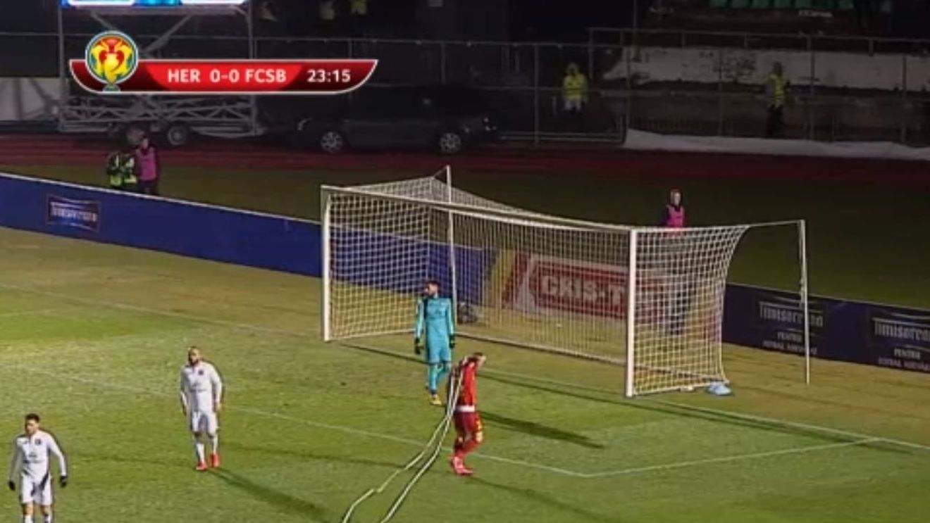 Faza serii în Hermannstadt - FCSB! Ovidiu Popescu și-a luat "pelerina" și a zburat | VIDEO