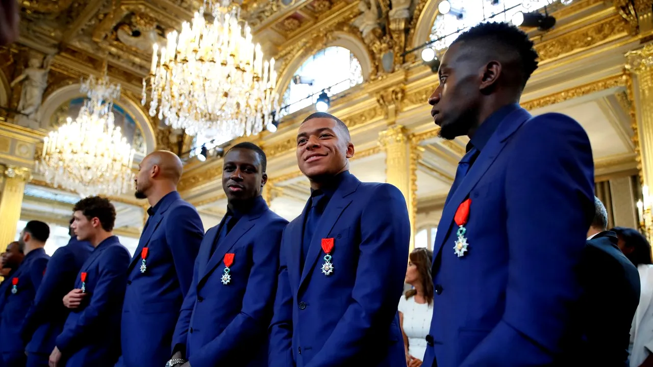Internaționalul francez și-a anunțat retragerea din fotbal. Mesajul emoționant al fostului jucător de la PSG