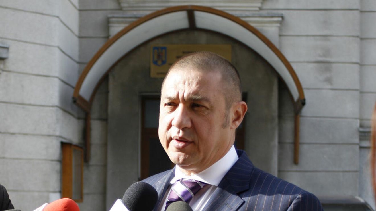 „Nu va mai realiza nimeni în 100 de ani ce a făcut Rudi pentru boxul românesc”. Fosta soție a lui Rudel Obreja deplânge pugilismul intern și-și povestește viața spectaculoasă de promotor și agent. „În Pakistan umblam cu pază armată după mine” | EXCLUSIV