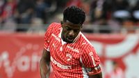 Cum l-au blestemat fanii lui Dinamo pe Eddy Gnahore după ce a semnat cu FCSB