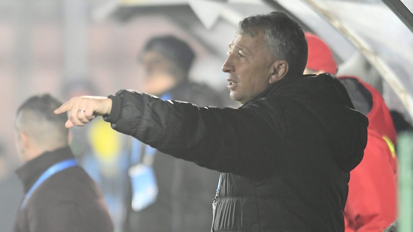 Jucătorul pe care Dan Petrescu îl vrea cu insistență la CFR Cluj. „Doar de el depinde!”