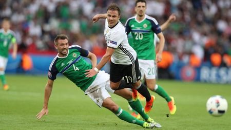 Gest superb al jucătorilor Irlandei de Nord! Vor dona jumătate din primele obținute la Euro 2016 în scopuri caritabile