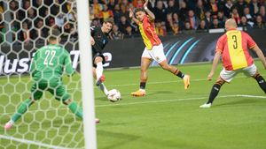 Ziua în care nu se primește gol: mulțumiri pentru Târnovanu în Go Ahead Eagles - FCSB 0-1. Cronică de Daniel Nazare