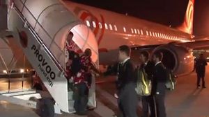 VIDEO - Tahiti, apariție cu stil la prima Cupă a Confederațiilor din istorie! Care a fost "uniforma" insularilor 