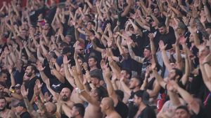 Cine transmite la TV Dinamo - CSA Steaua! Unde poate fi urmărit „Eternul Derby” din Liga 2