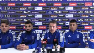 Alb-albaștrii de la U Craiova 1948 au luat atitudine și vor rejucarea partidei cu Sepsi. „Meciul se oprește în caz de rasism, nu xenofobie!”