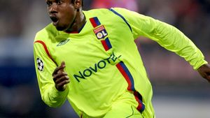 11 jucători din campionatul francez se luptă pentru Balonul de Plumb!** Cine crezi că îl merită?