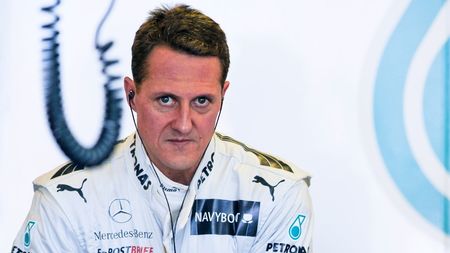 De ce nu a fost scos Schumacher din comă: "Are pneumonie, e foarte periculos"