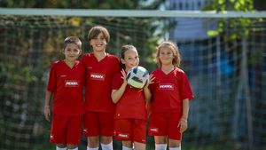 (P) Peste 1.000 de cluburi înscrise în programul Liga Punctelor PENNY – Ediția a doua! 1,55 milioane de puncte folosite pentru echiparea tinerilor fotbaliști