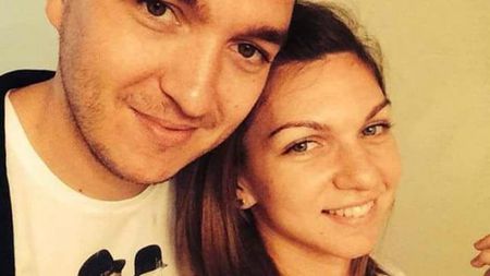 FOTO | Simona Halep se consolează alături de familie după înfrângerea de la Miami. "E timpul să merg acasă"