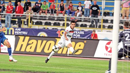 "Coșmarul Stelei", transferat de Dinamo! **Vine Pârvulescu!