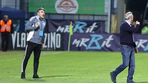 Mihalcea a reacționat, după ce s-a vorbit de un conflict cu Mircea Rednic: „Am înjurat eu sau ceva? Nu-mi permit”