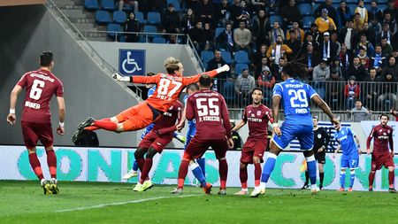 Alarmă la CFR Cluj, după cucerirea titlului! Un titular și-a anunțat plecarea: "Plec cu Dan Petrescu la o altă echipă în străinătate"