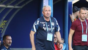 CFR Cluj, desființată după remiza cu Ballkani. „Eu mi-aș fi rupt carnetul!” Dan Petrescu n-a scăpat de critici