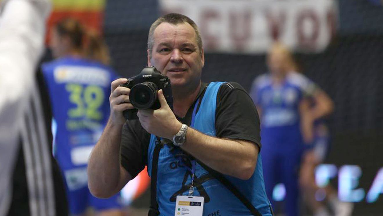 Interzis să fotografieze meciurile echipei Csikszereda pentru că "l-a criticat" pe premierul maghiar Viktor Orban și sprijinul acordat de Guvernul Ungariei clubului din Miercurea Ciuc