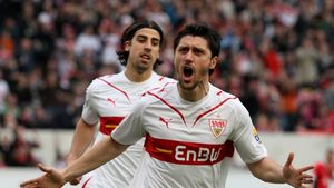 VIDEO Gol, Marica!** Stuttgart dă lovitura pe terenul lui Bayern! Schalke e noul lider în Germania!