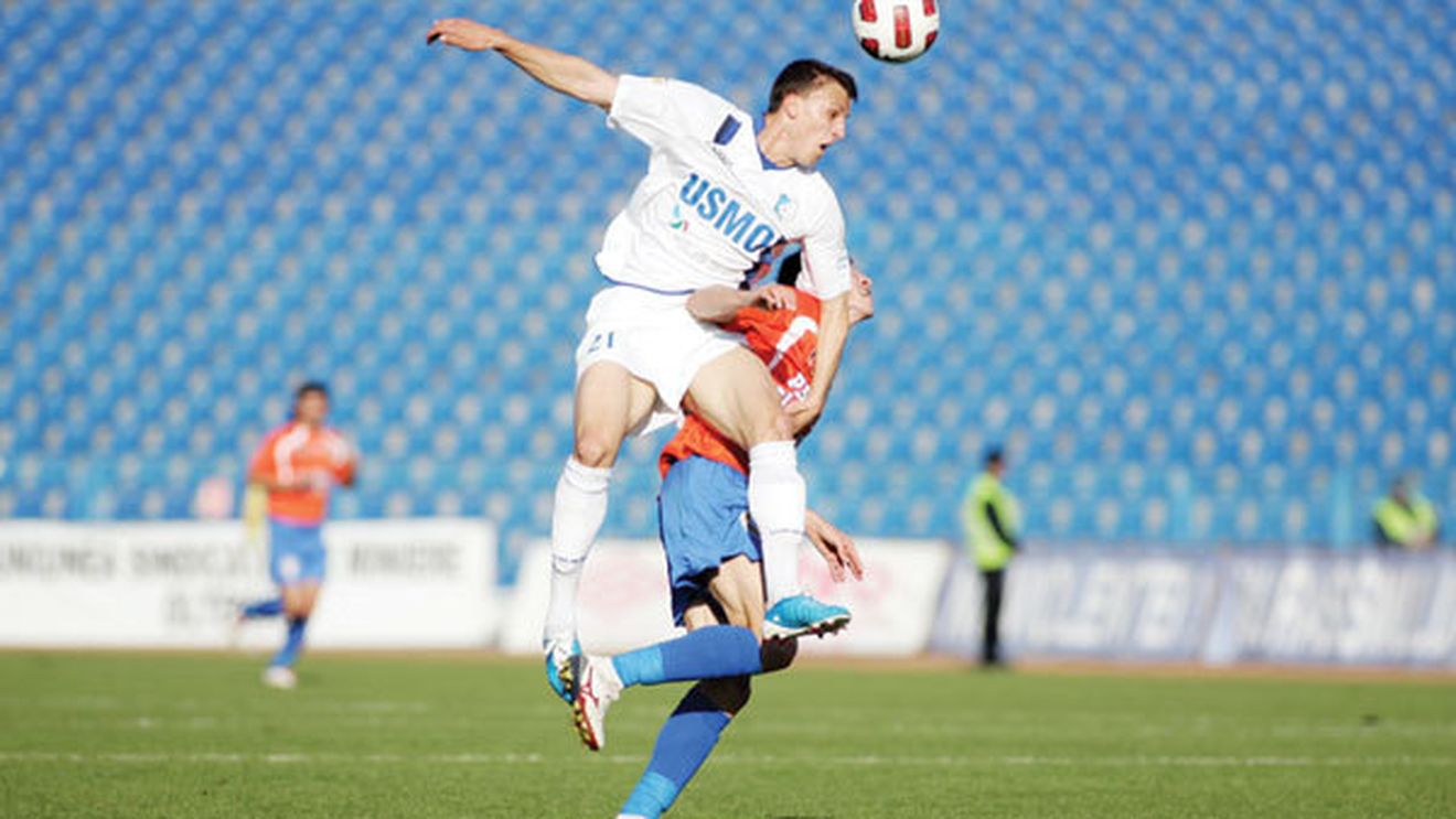 Întinerire să fie, dar cu bani puțini!** Cum poate rata Dinamo un tânăr de valoare, care a refuzat Steaua