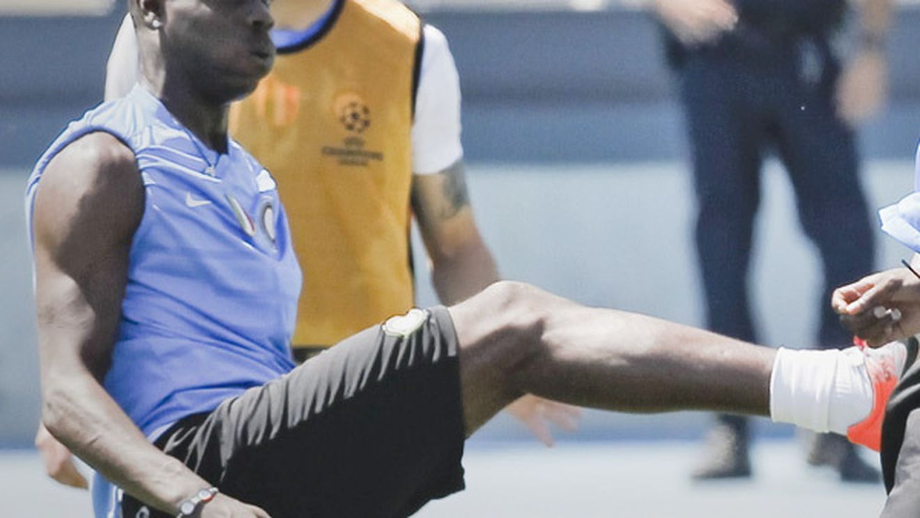 Încă un transfer cu "greutate"!** City l-a luat pe Balotelli! Vezi cât a costat și cine ar putea să-l înlocuiască la Inter