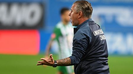 Laurențiu Reghecampf, nemilos cu Universitatea Craiova, după calificarea în play-off-ul Conference League: „A fost un haos total!”