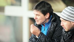 SINGURA CONDIȚIE** ca Lăcătuș să se despartă de Steaua